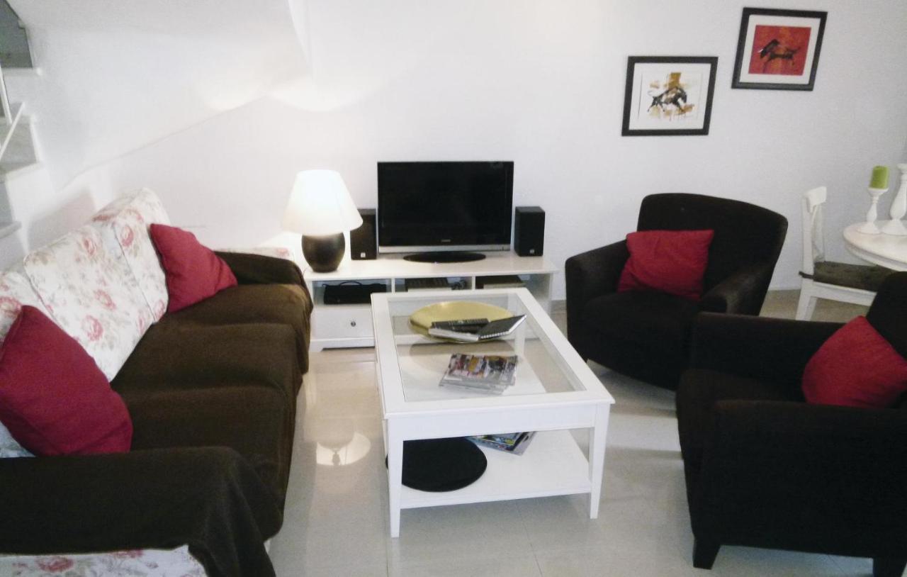 Cozy Home In Nerja With Wifi Buitenkant foto