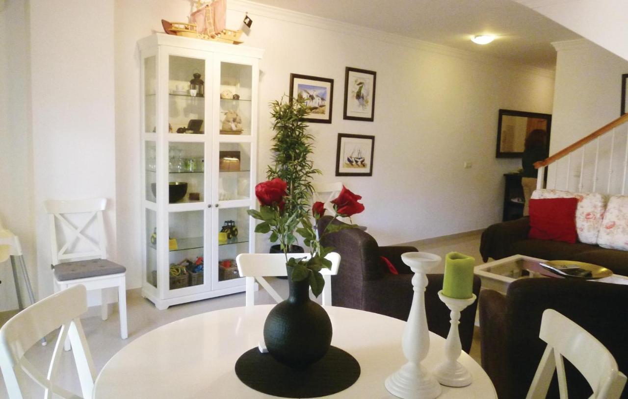 Cozy Home In Nerja With Wifi Buitenkant foto